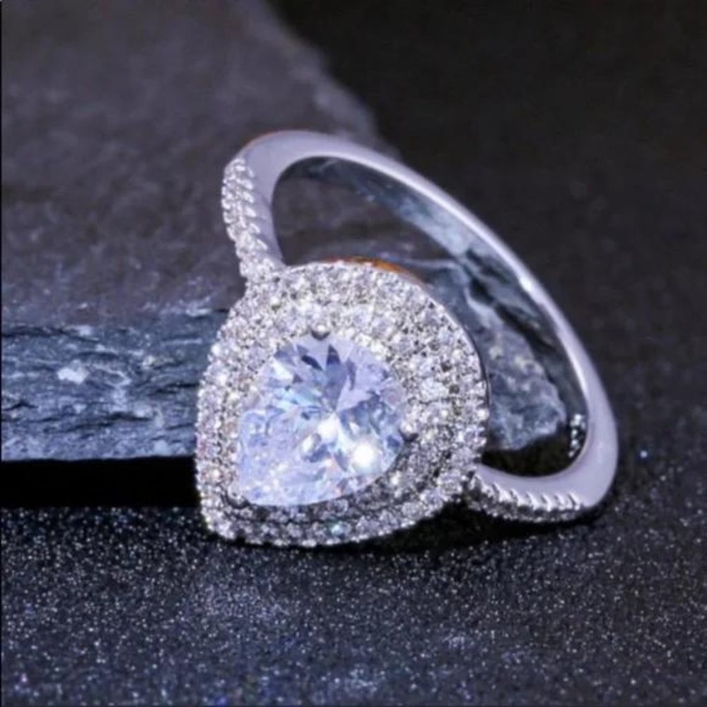 NEW PEAR 925 STERLING SILVER DIAMOND RING, CUTE RING, SHINY RING. - Picture 4 of 5